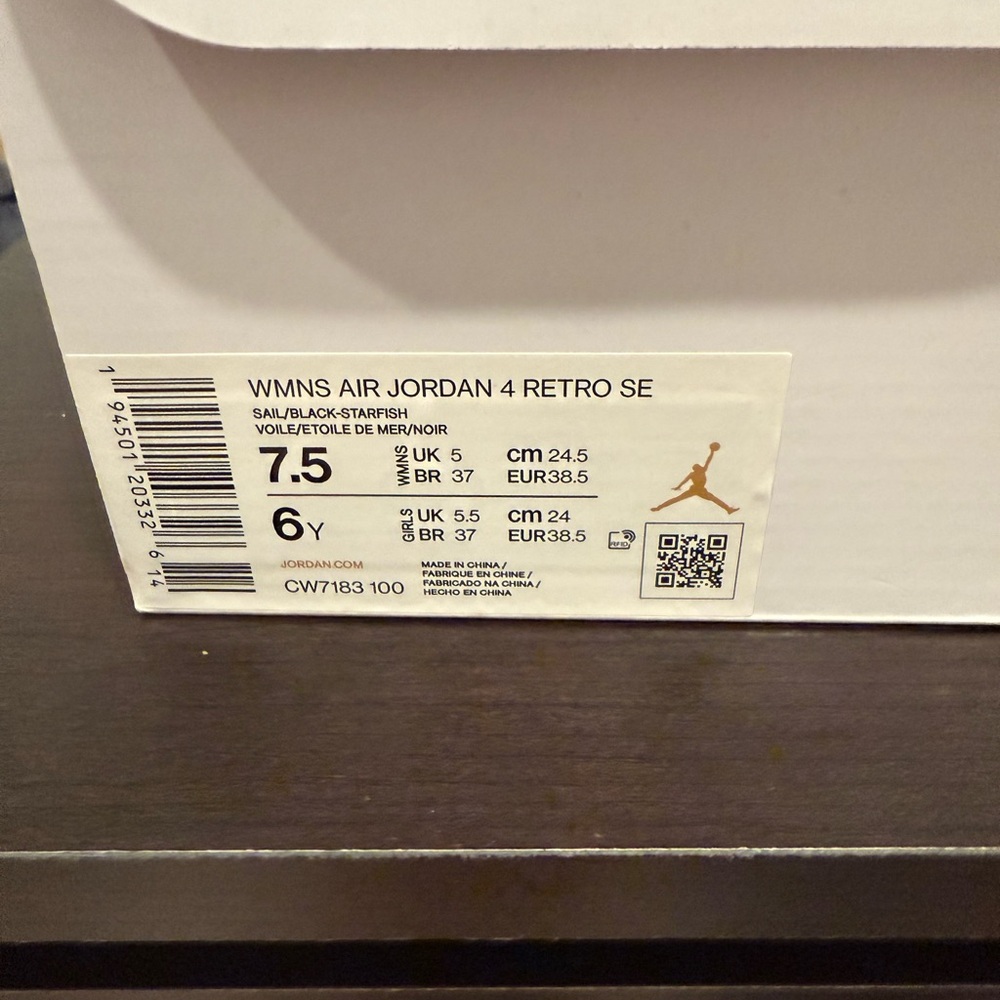 Women’s Air Jordan Retro 4 ‘Starfish’ - Picture 5 of 5